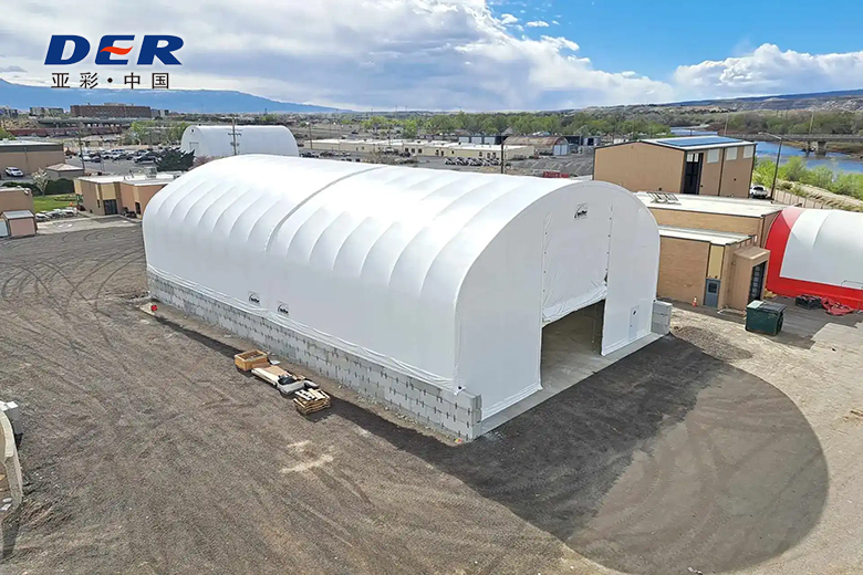 edifício industrial em lona